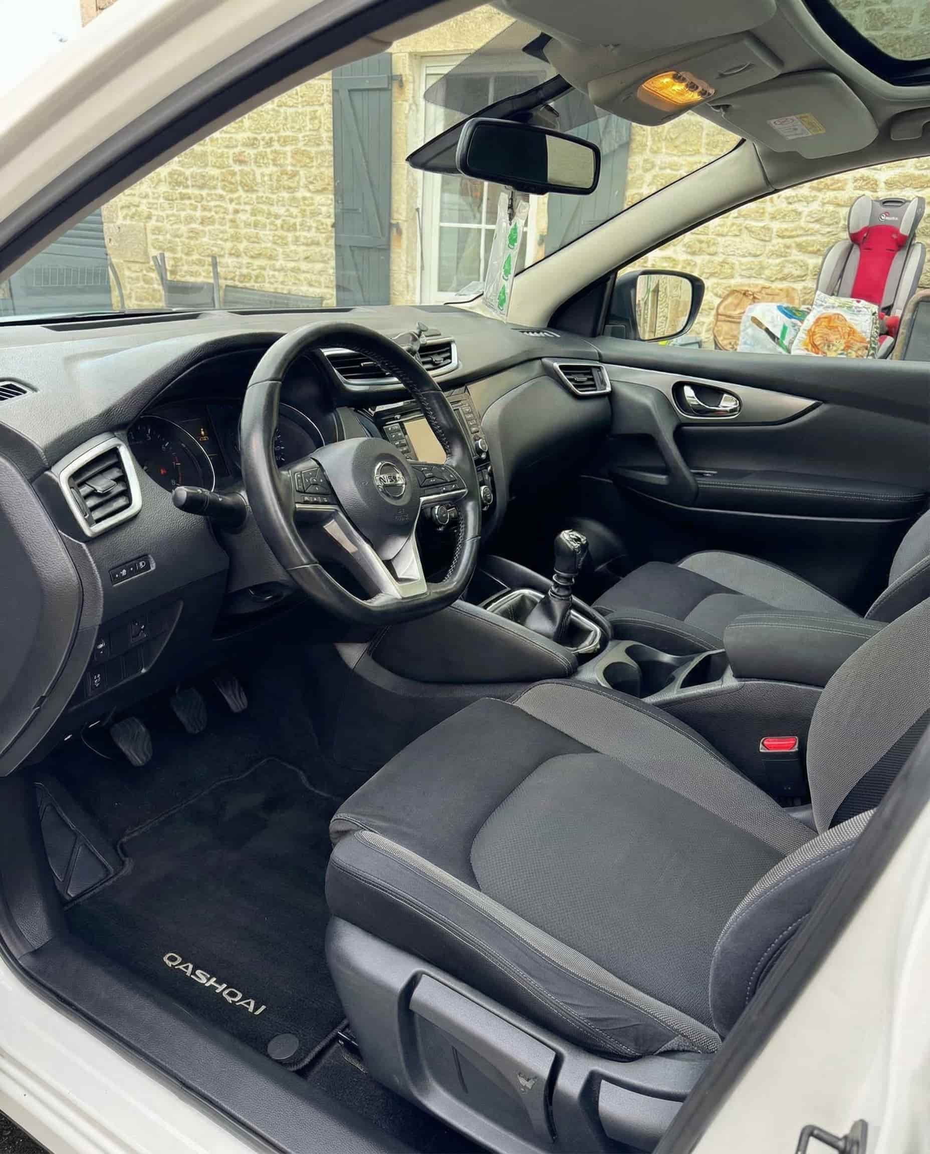 Intérieur détaillé